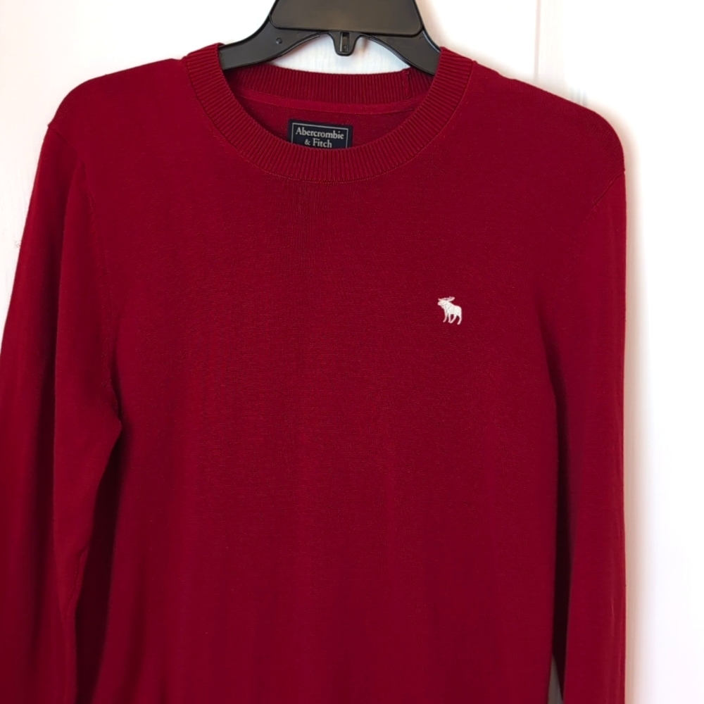 Abercrombie & Fitch Deep Red Cotton Crewneck Sweater. Size Small